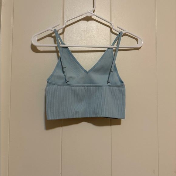 Dynamic Ribbed Crop Tank - Picture 2 of 3